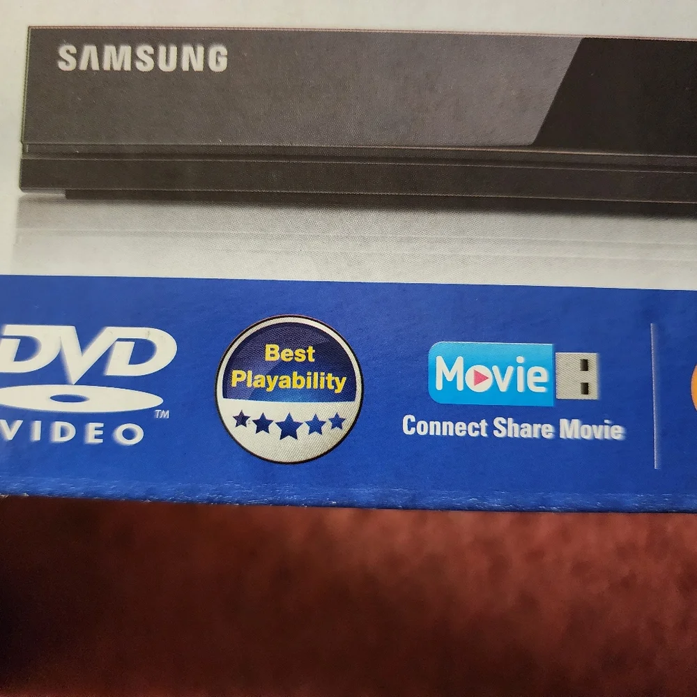 Samsung DVD-E360K Player with USB And Karaoke - Silver and Black